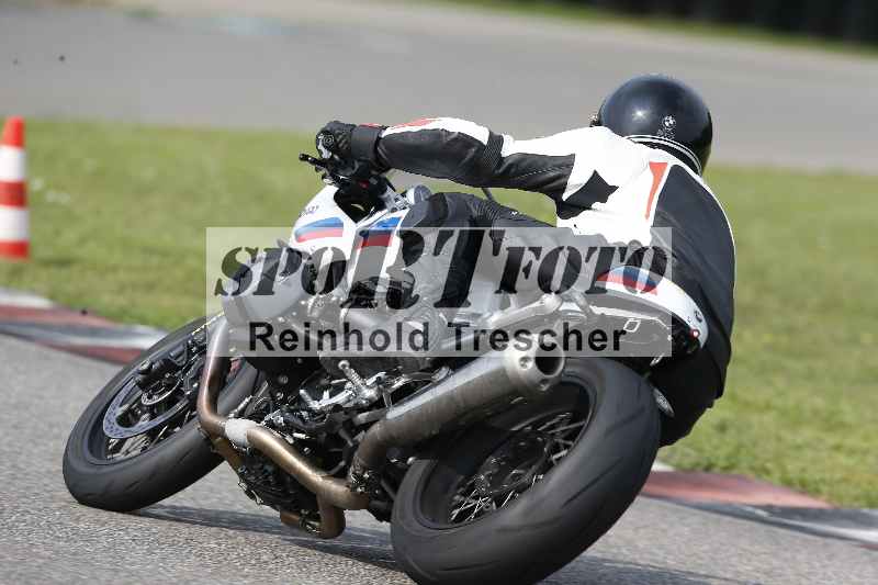 /41 06.08.2025 FREERIDE Training ADR/Gruppe B/70